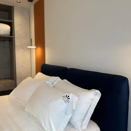 View C, Tirana, Albania * تيرانا