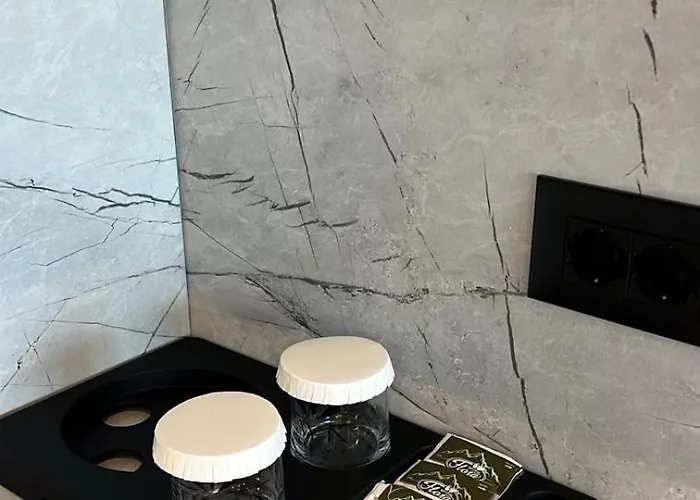 View C, Tirana, Albania Apartamento *